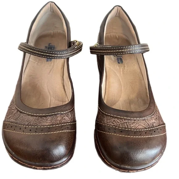 【新品】 SCIUSCIA シューシャ Maryjane Brown Zebra 新品】 SCIUSCIA シューシャ Maryjane Brown Zebra